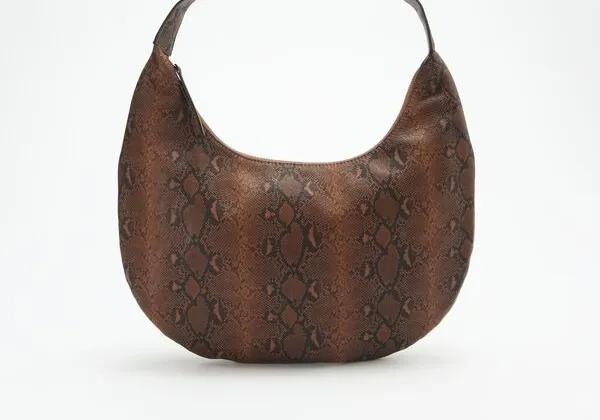 Illustration du rappel ALERTE : exk63 coloris brown uniquement - teneur en formaldéhyde supérieure à la règlementation